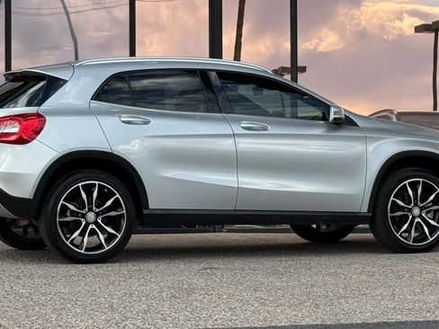 Used 2017 Mercedes-Benz GLA 250 image 13