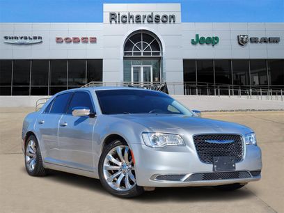 Used 2019 Chrysler 300 Touring w/ Chrome Appearance Package