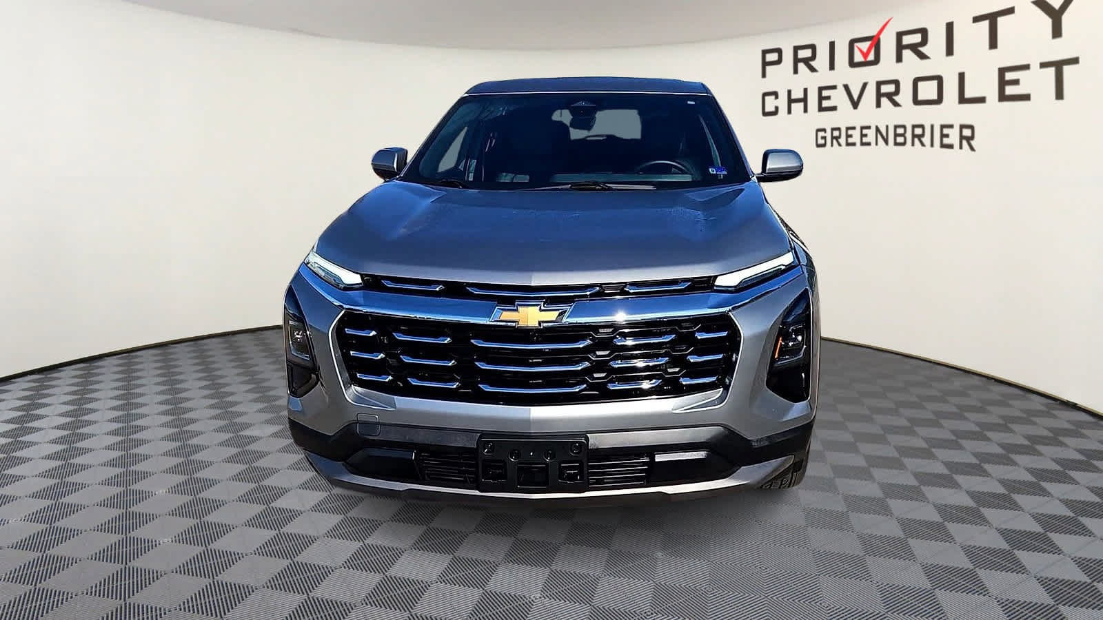 Used 2026 Chevrolet Equinox LT w/ Convenience Package II FWD image 3