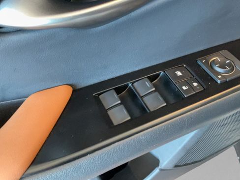 Used 2022 Lexus UX 250h w/ Accessory Package (Z2) AWD/4WD image 30