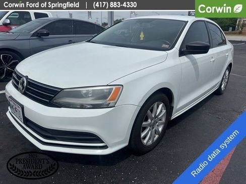 Used 2015 Volkswagen Jetta S image 3