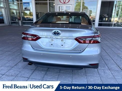 Used 2023 Toyota Camry XLE w/ Navigation Package FWD image 16