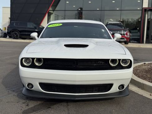 Used 2019 Dodge Challenger R/T w/ Driver Convenience Group image 5