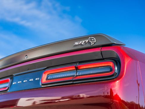 Used 2023 Dodge Challenger SRT Hellcat w/ Driver Convenience Group image 17