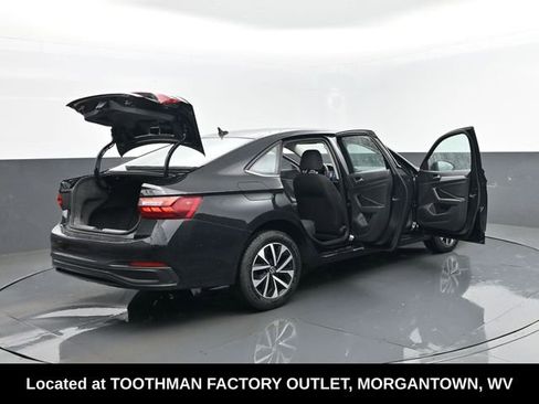 Used 2025 Volkswagen Jetta S FWD image 28