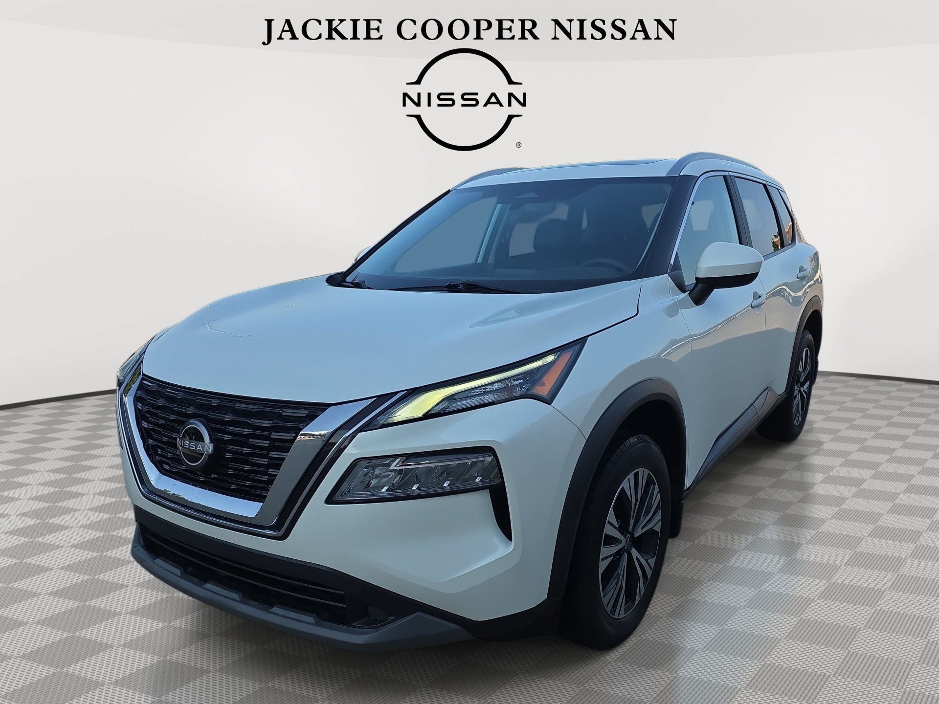 Used 2023 Nissan Rogue SV w/ SV Premium B Package FWD image 1