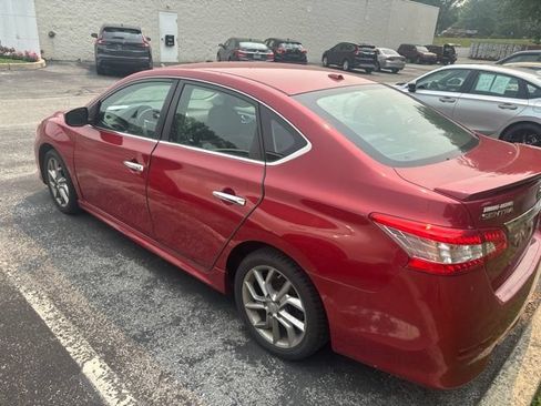 Used 2013 Nissan Sentra SR w/ Driver Pkg FWD image 3