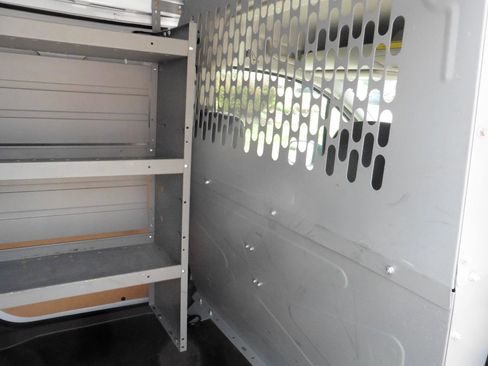 Used 2022 Ford Transit Connect XL image 16