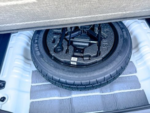 New 2026 Kia Seltos SX w/ SX Sunroof Package image 39