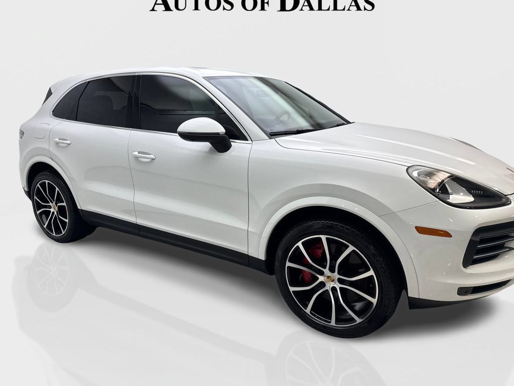 Used 2022 Porsche Cayenne w/ Premium Package AWD/4WD image 13