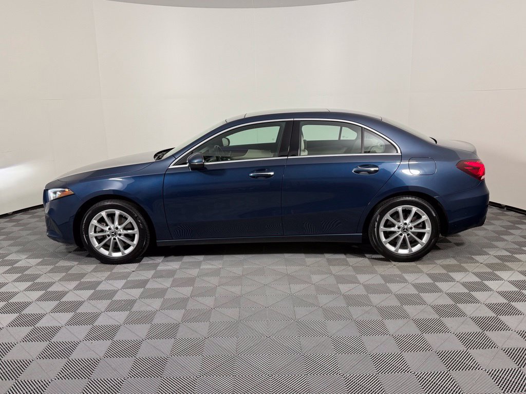 Used 2019 Mercedes-Benz A 220 4MATIC image 2
