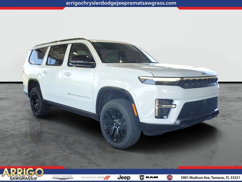 New 2026 Jeep Grand Wagoneer L Limited AWD/4WD image 1