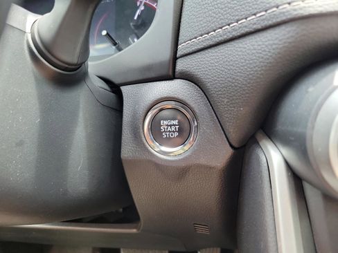 Used 2024 Toyota RAV4 XLE FWD image 27