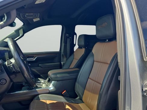 Used 2024 Chevrolet Silverado 1500 High Country w/ Technology Package image 73