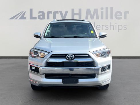 Used 2022 Toyota 4Runner Limited AWD/4WD image 8