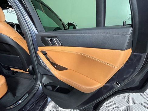 Used 2022 BMW X6 xDrive40i w/ M Sport Package image 26