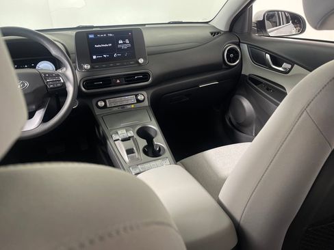 Certified 2023 Hyundai Kona SE w/ Cargo Package image 17