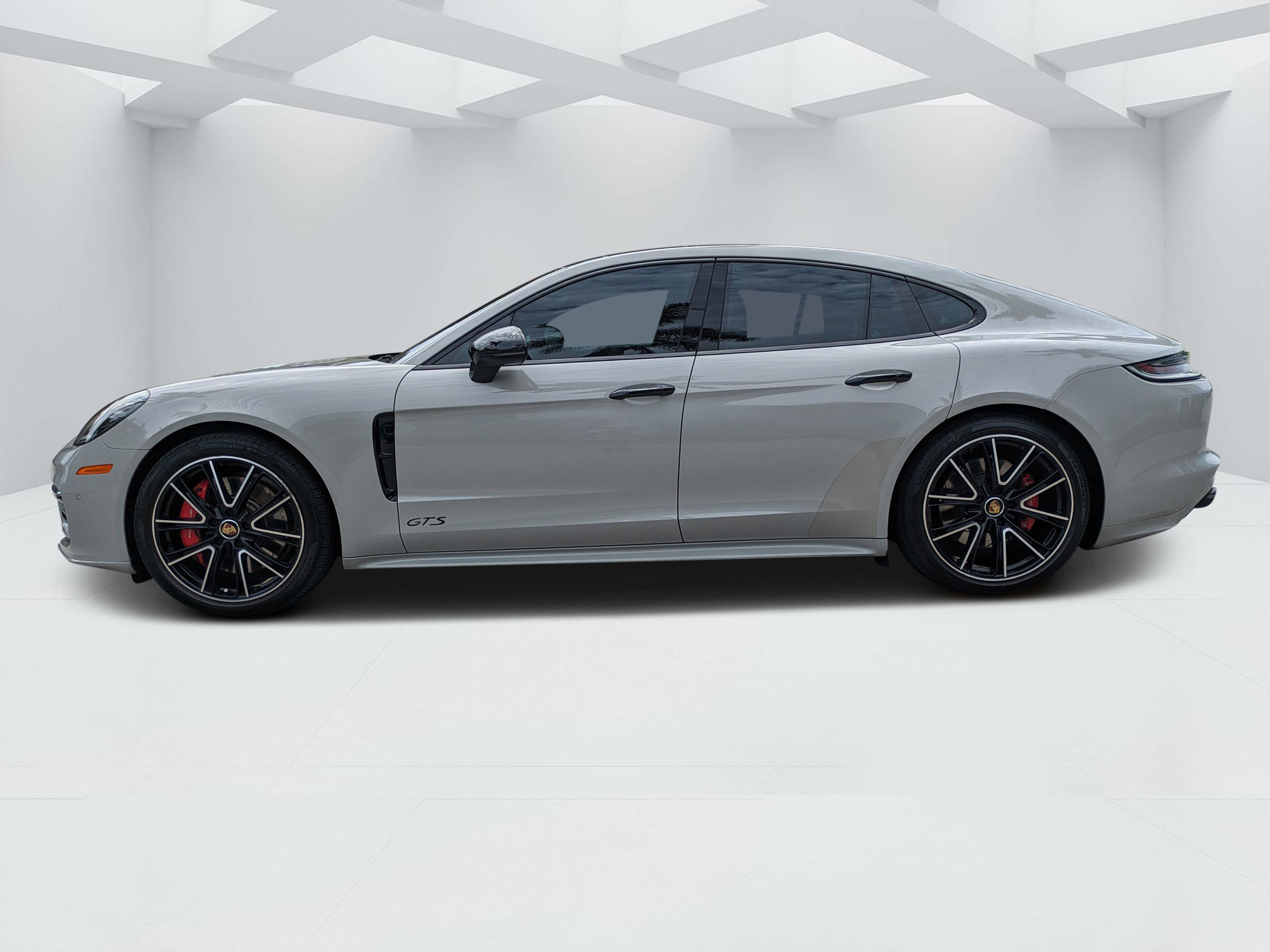 Used 2022 Porsche Panamera GTS w/ Premium Package AWD/4WD image 6