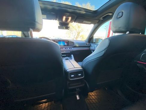 Used 2022 Mercedes-Benz GLE 350 4MATIC w/ AMG Line Exterior image 16