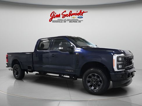 Used 2023 Ford F250 XLT w/ XLT Premium Package AWD/4WD image 2