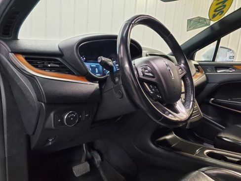 Used 2017 Lincoln MKC Reserve w/ Technology Package image 16