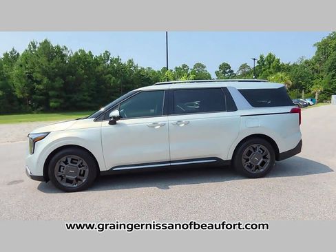 Used 2025 Kia Carnival SX FWD image 24