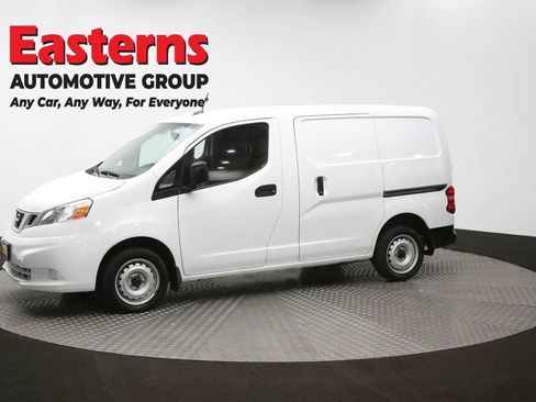 Used 2020 Nissan NV200 S image 55