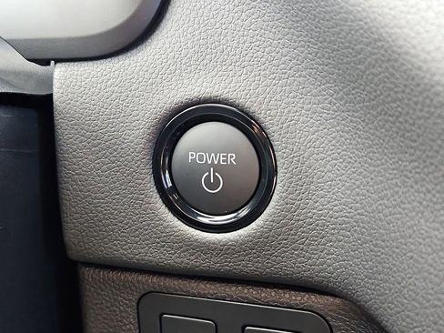 New 2025 Toyota Tundra Limited AWD/4WD image 15