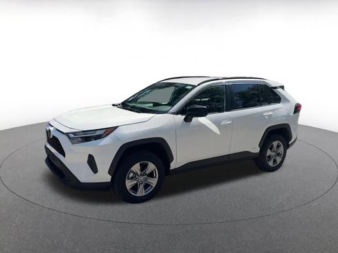 Used 2025 Toyota RAV4 LE image 8
