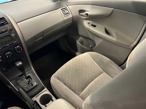 Used 2009 Toyota Corolla LE image 11