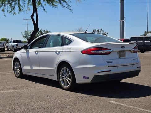 Used 2019 Ford Fusion Energi Titanium FWD image 7