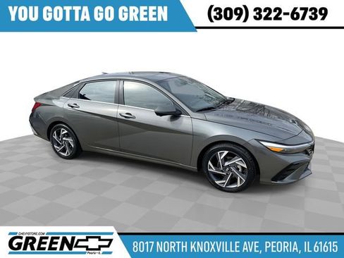 Used 2024 Hyundai Elantra Limited image 1