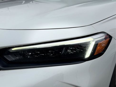 Used 2025 Honda Civic Sport image 26