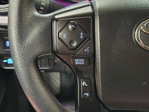 Used 2022 Toyota Tacoma SR w/ SR Convenience Package image 47