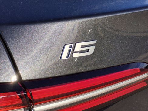 Certified 2024 BMW i5 eDrive40i w/ M Sport Package image 11