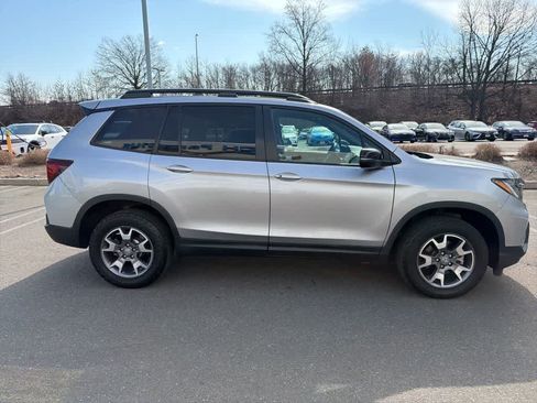 Used 2023 Honda Passport TrailSport image 15