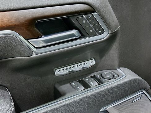 Used 2026 GMC Sierra 1500 Denali image 18