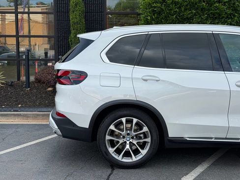 Used 2025 BMW X5 xDrive40i AWD/4WD image 22