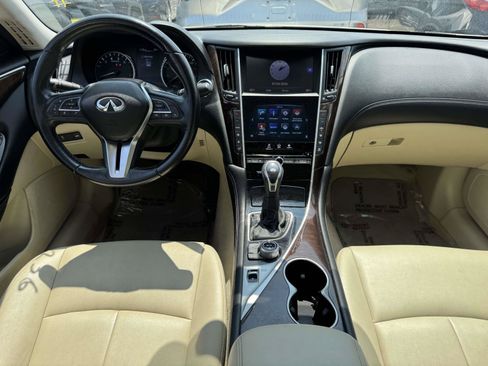 Used 2018 INFINITI Q50 Luxe RWD image 10