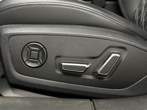 Used 2023 Audi S6 Premium Plus w/ Premium Plus Package AWD/4WD image 12