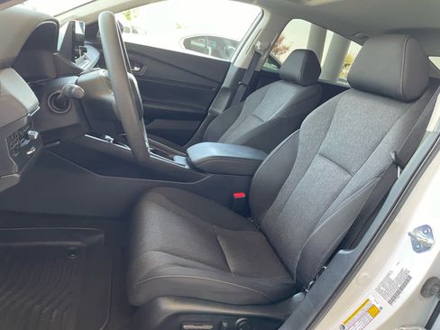 Used 2024 Honda Accord EX image 7