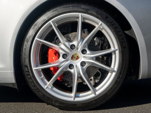 Certified 2019 Porsche 911 Carrera S image 13