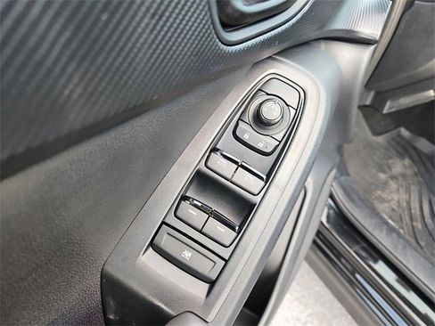 Used 2024 Subaru Crosstrek 2.0i Premium image 18