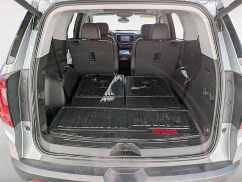 Used 2023 GMC Acadia AT4 w/ Technology Package image 29