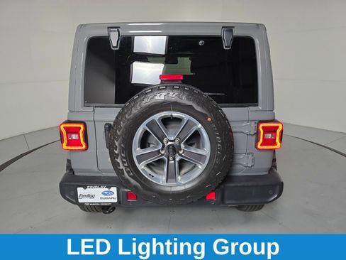 Used 2019 Jeep Wrangler Unlimited Sahara image 5