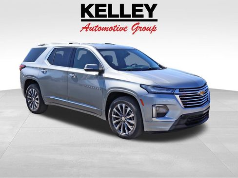 Certified 2023 Chevrolet Traverse Premier image 1