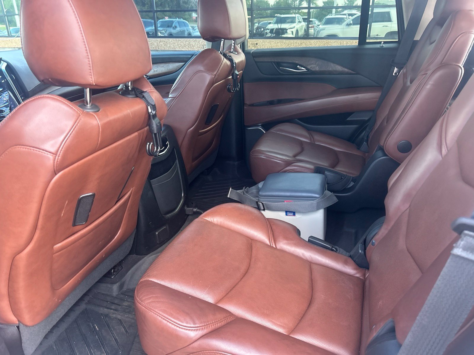 Used 2019 Cadillac Escalade Luxury AWD/4WD image 14