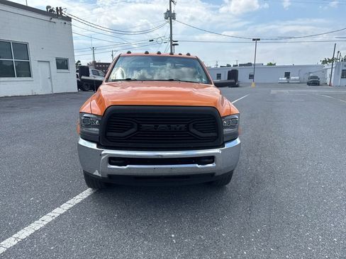 Used 2017 RAM 3500 Tradesman w/ Chrome Appearance Group AWD/4WD image 9