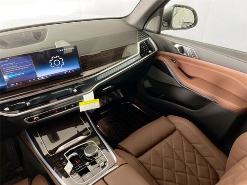 New 2026 BMW X5 xDrive50e w/ Climate Comfort Package image 22