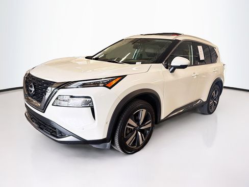 Used 2023 Nissan Rogue SL w/ SL Premium Package AWD/4WD image 3
